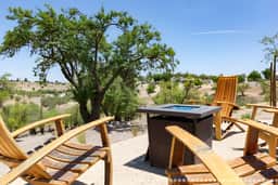 Casa Caballo: Vineyard views and close to downtown - Image 2