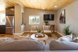 Casa Caballo: Vineyard views and close to downtown - Image 5