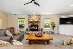 Frontier Oaks: Spacious Templeton Retreat - Image 2