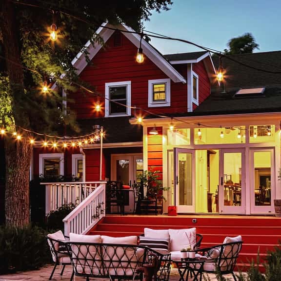 Red House Paso- Modern Farmhouse Downtown - Image 1