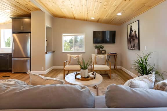 Casa Caballo: Vineyard views and close to downtown - Image 5