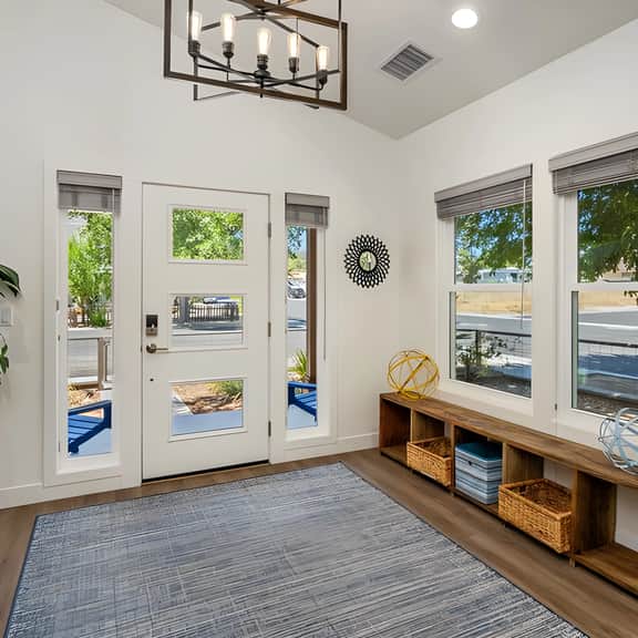 Park and 8th-Just 3 blocks to Downtown Paso! - Image 2