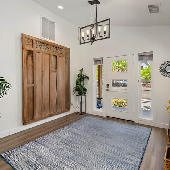 Park and 8th-Just 3 blocks to Downtown Paso! - Image 3